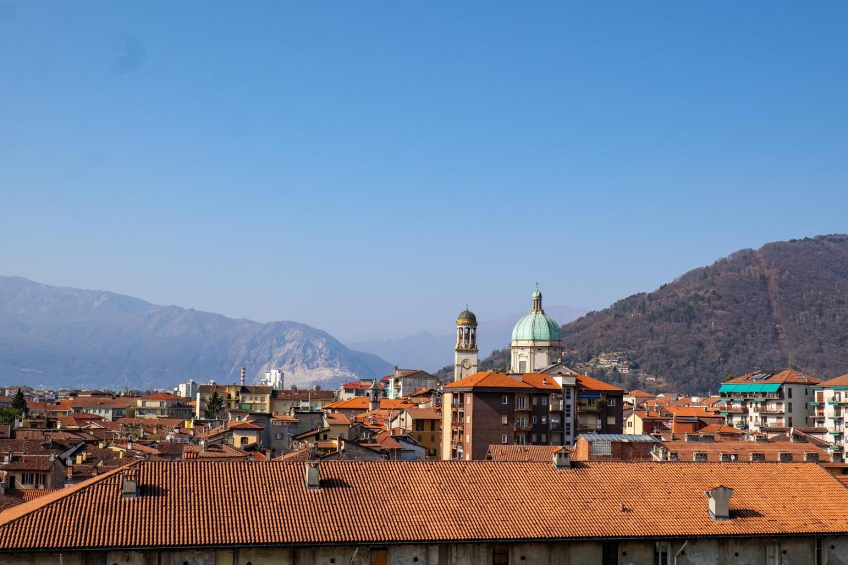 L'Attico Di Susanna Verbania Exteriér fotografie